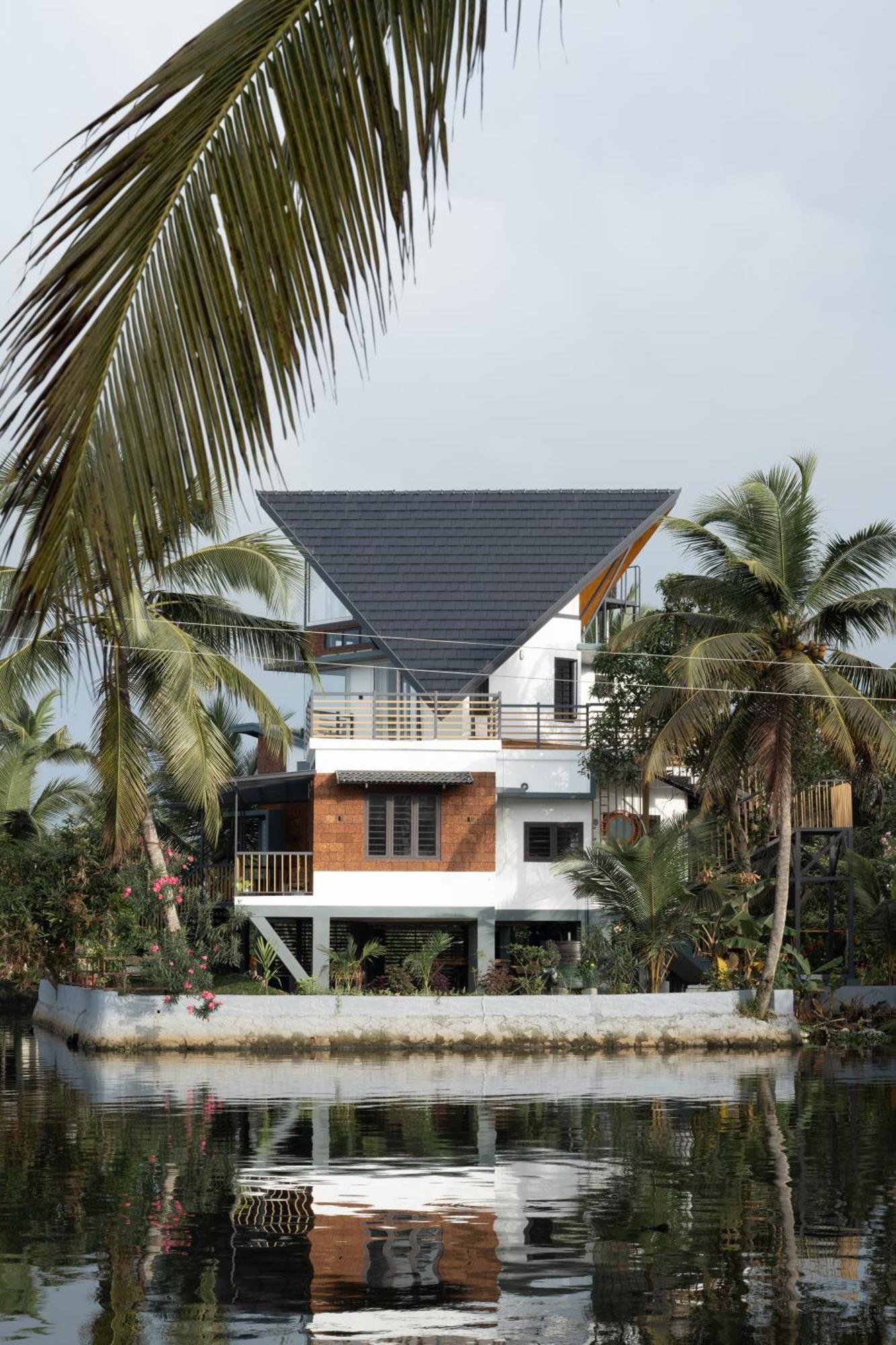 Shiphouse Alappuzha Exterior photo
