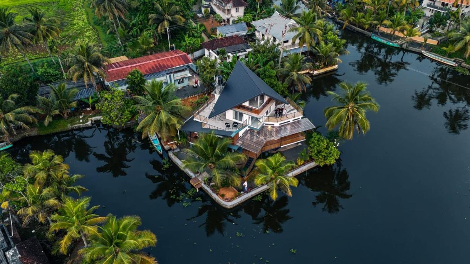 Shiphouse Alappuzha Exterior photo